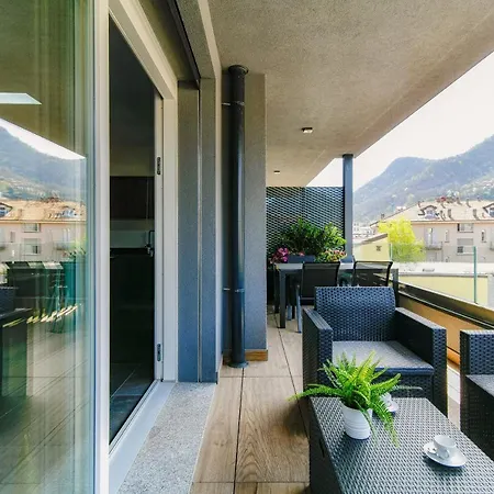 Holiday home In Centro - By Myhomeincomo *