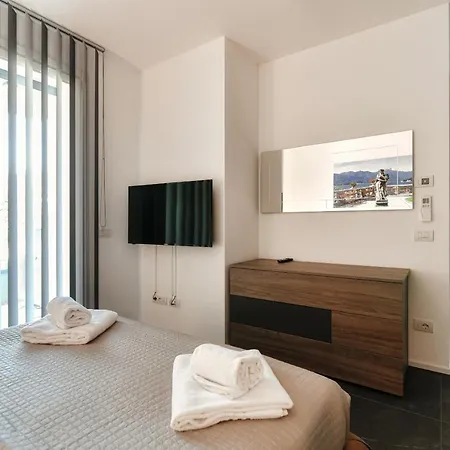 In Centro - By Myhomeincomo Holiday home Como
